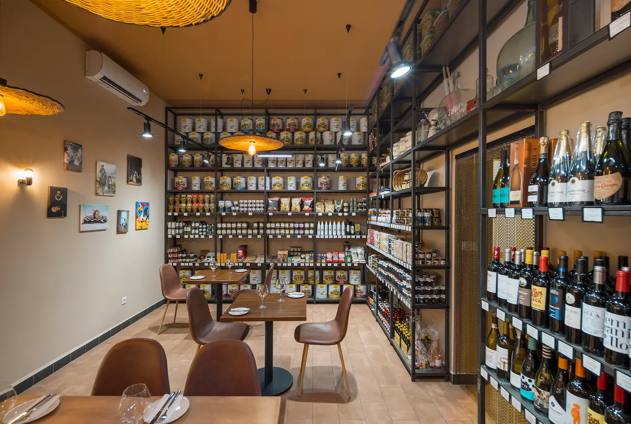 Ultramarinos Martínez Deli & Bar